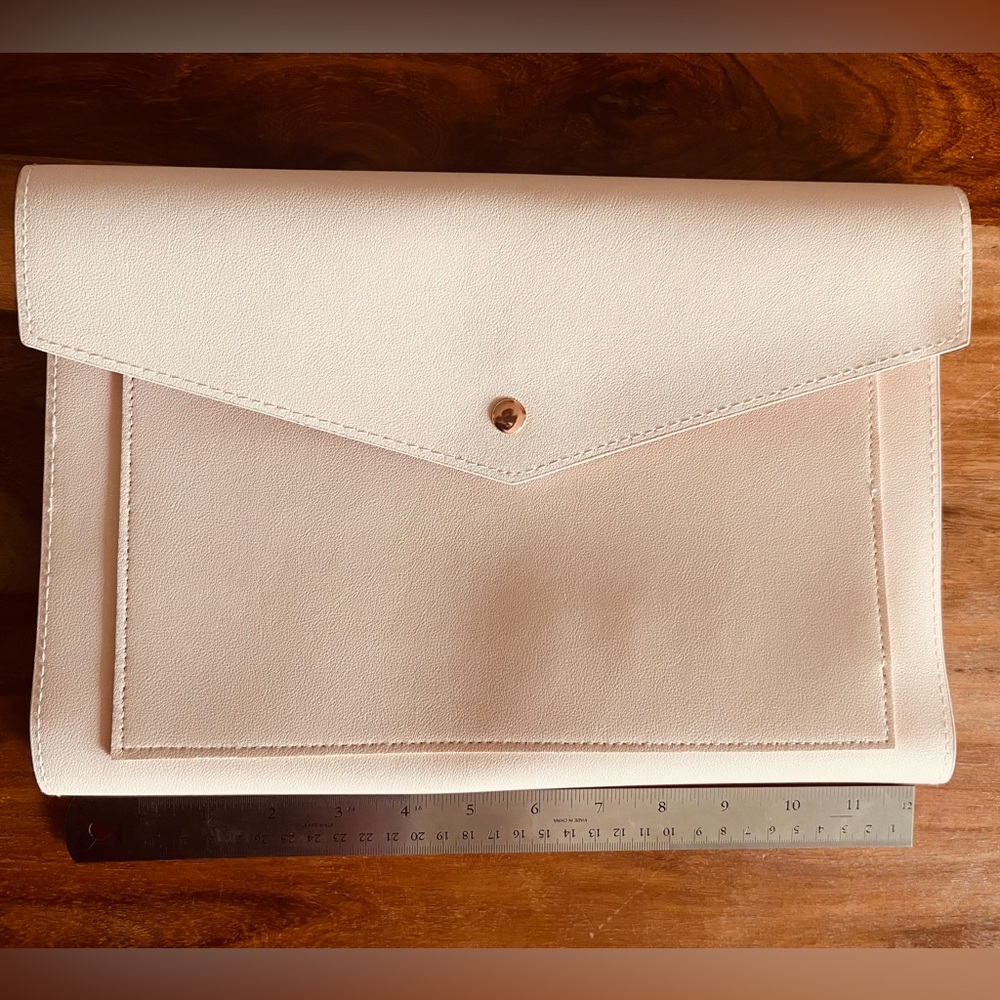 Megan Portfolio Clutch - Pink / Rose gold (NEW - NWOT)